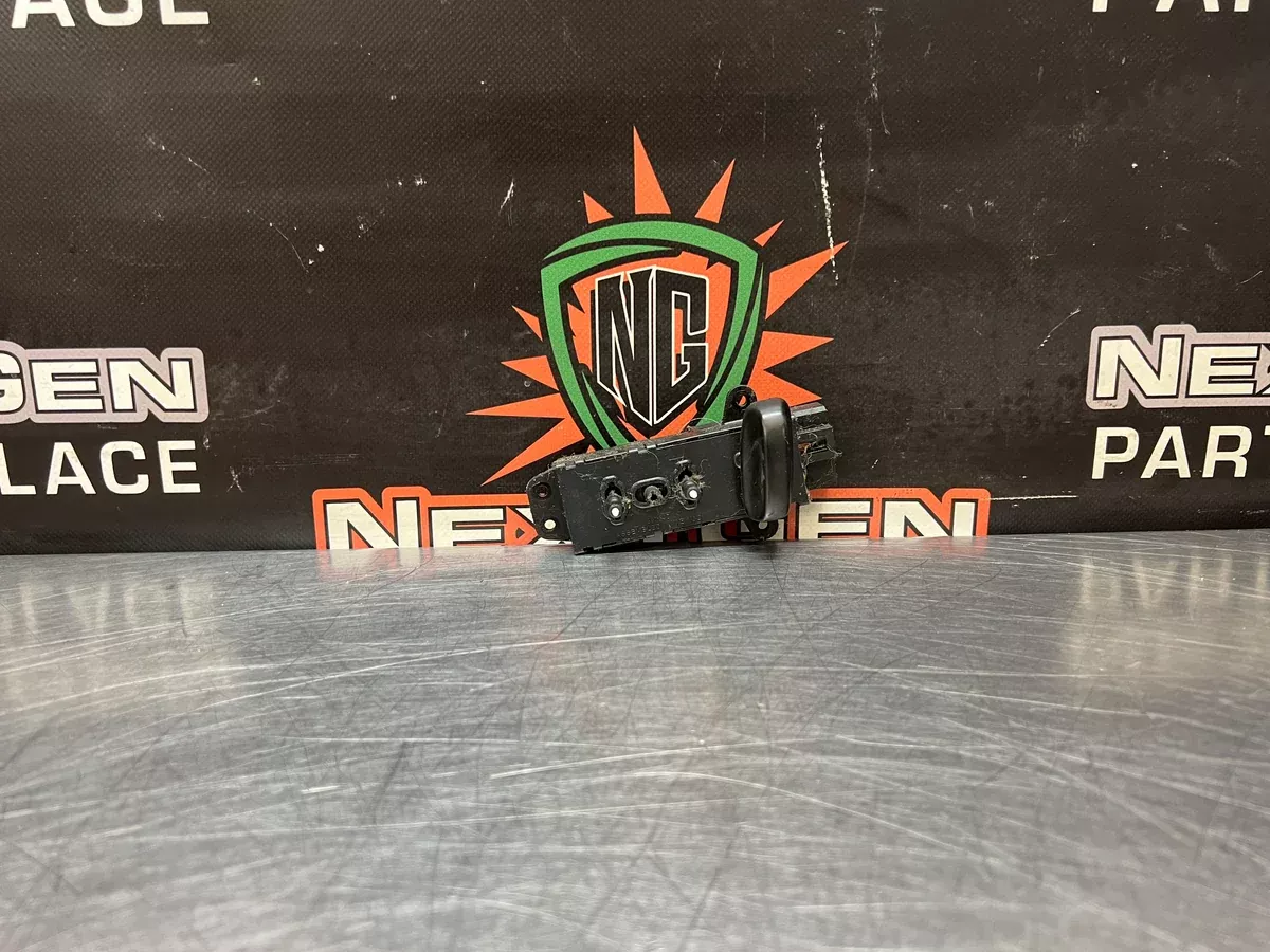 04-06 GTO POWER SEAT SWITCH DRIVER SIDE LH OEM #1043