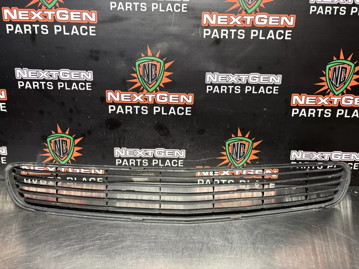 04-06 PONTIAC GTO FRONT LOWER GRILLE OEM #1043