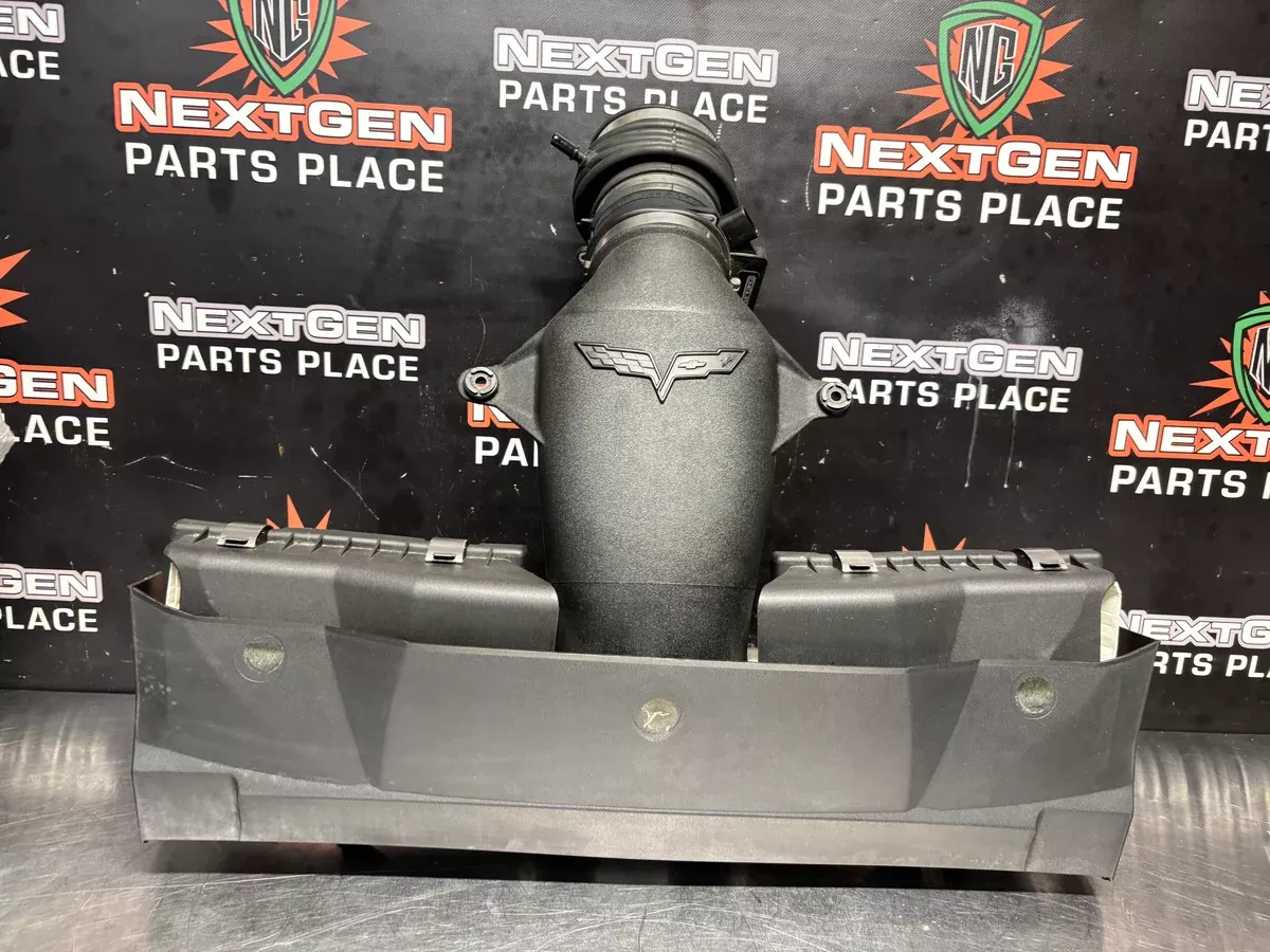 05-07 LS2 C6 CORVETTE AIR INTAKE WITH MAF AND INTAKE COUPLER 25351524 #1407