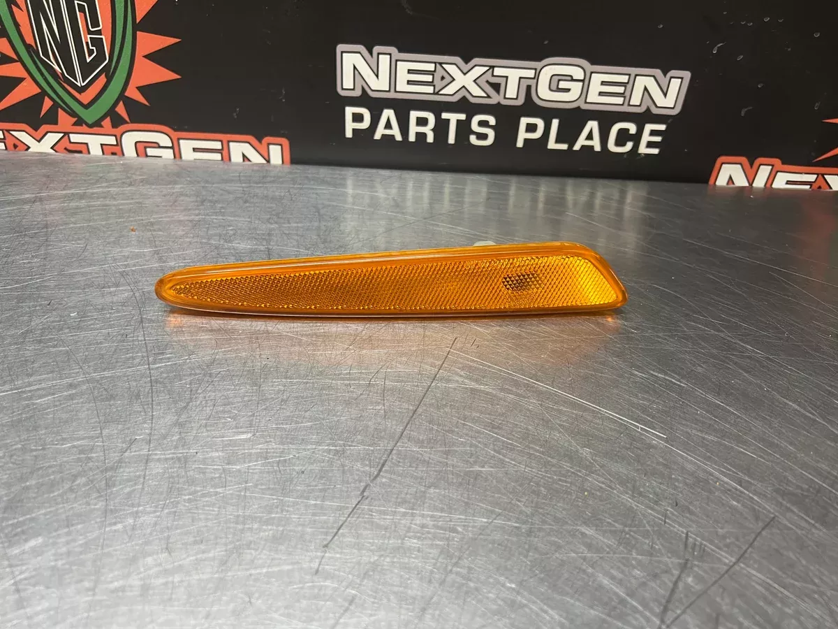 05-13 C6 CORVETTE FRONT RH PASSENGER SIDE MARKER LIGHT OEM 10316652 #1110